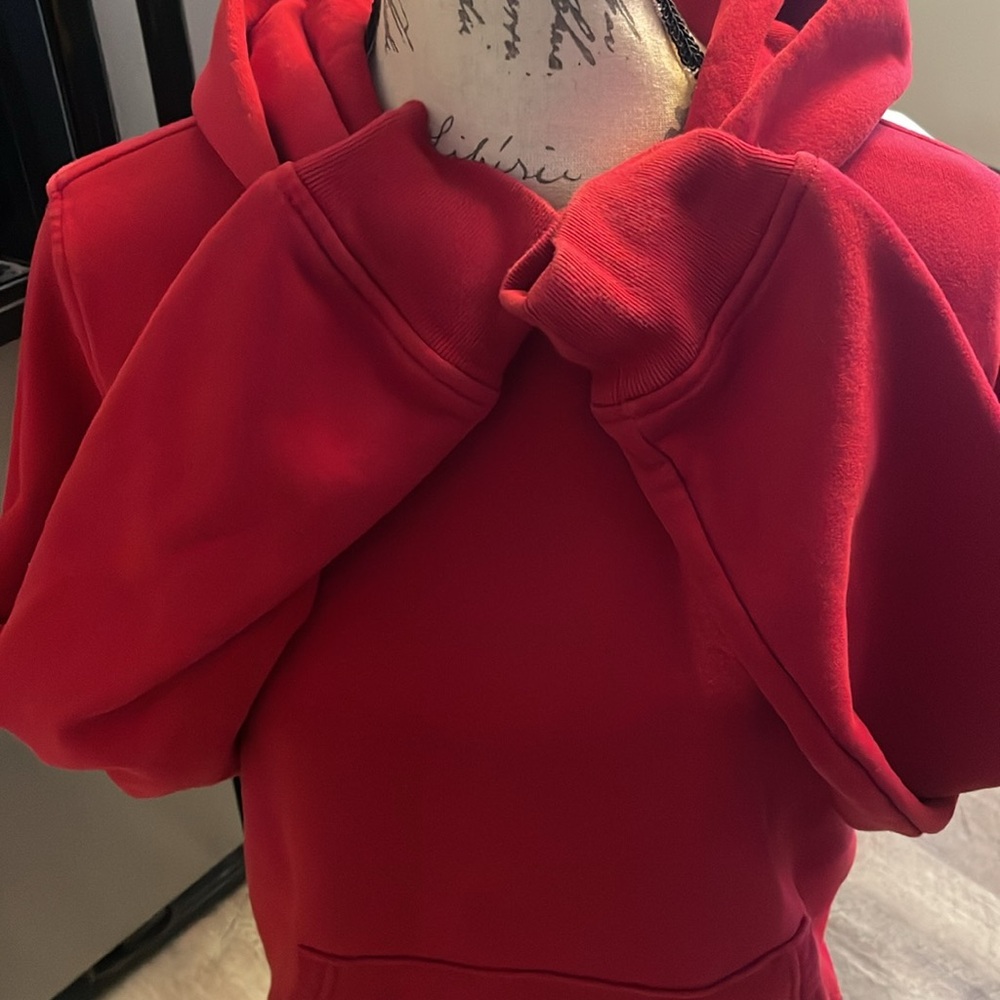 Red gap hoodie - Picture 5 of 7
